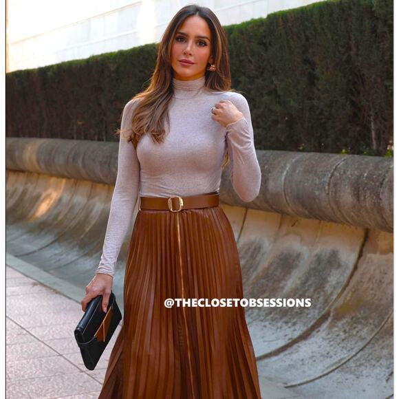 ZARA High-Waisted Whiskey Brown Pleated Midi Skirt NWT - Picture 3 of 16